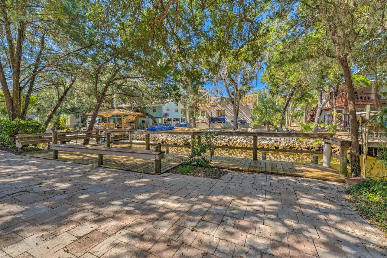 Canalfront Homosassa Escape With Private Dock! Exterior photo